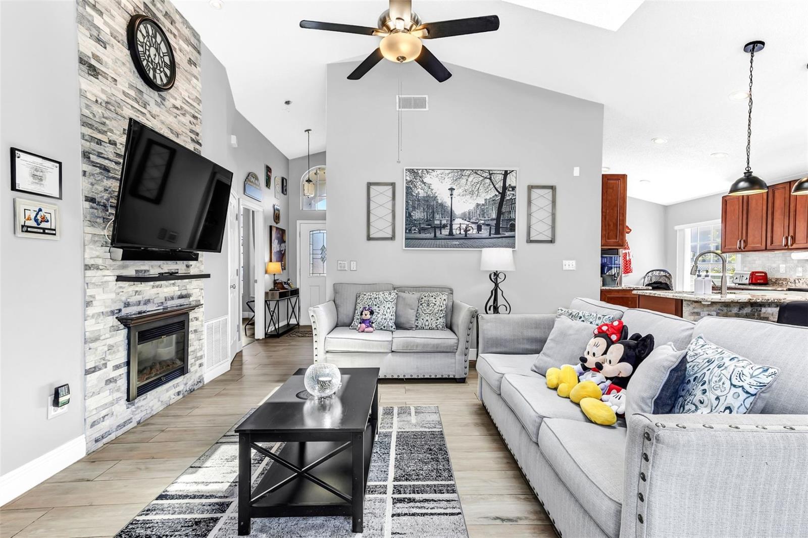 CREEKSIDE PH 1 - Residential