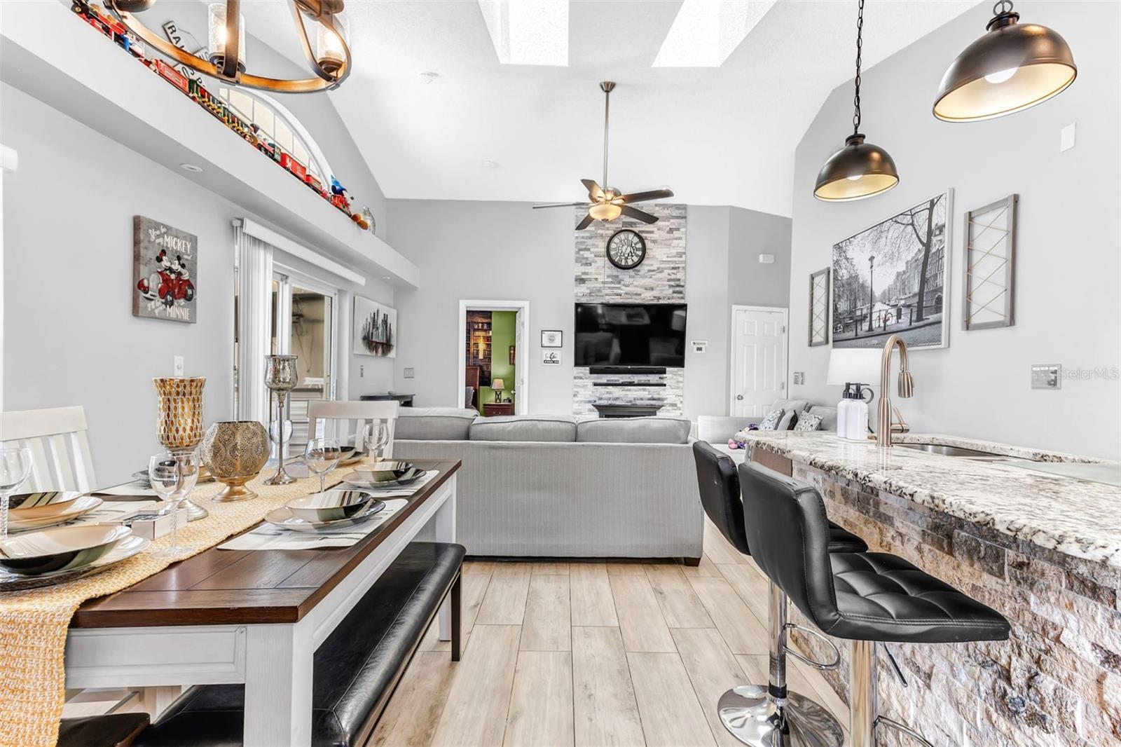CREEKSIDE PH 1 - Residential