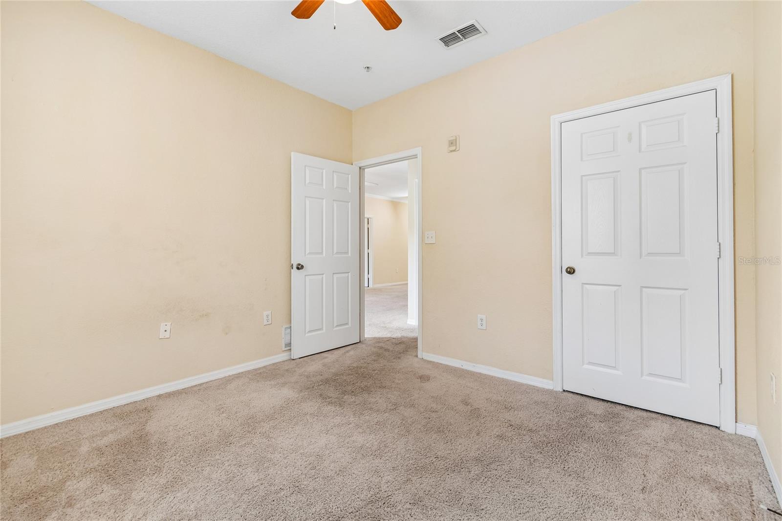 COURTNEY PALMS CONDO - Residential