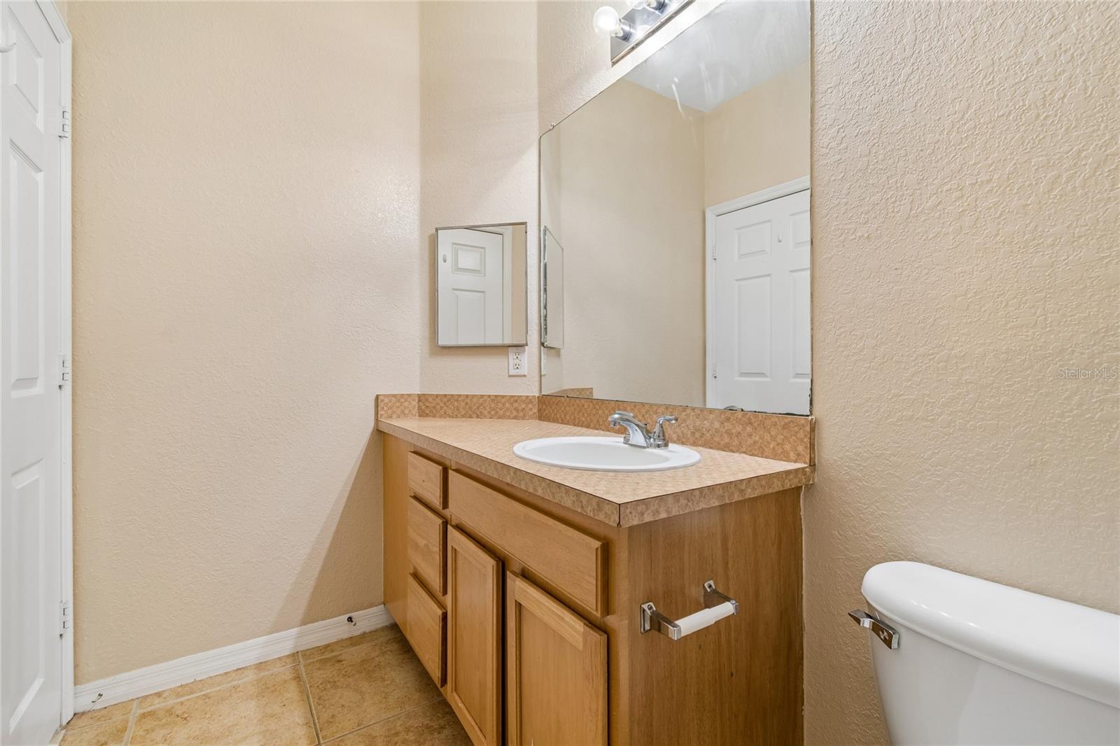 COURTNEY PALMS CONDO - Residential