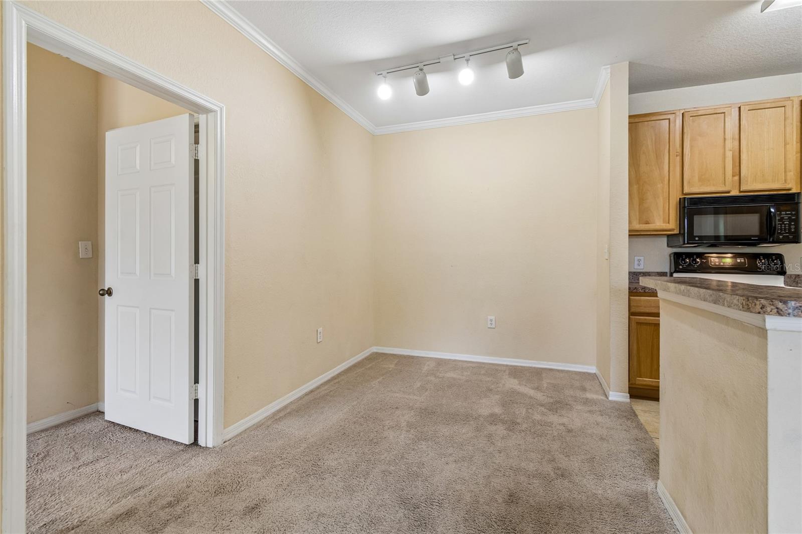 COURTNEY PALMS CONDO - Residential