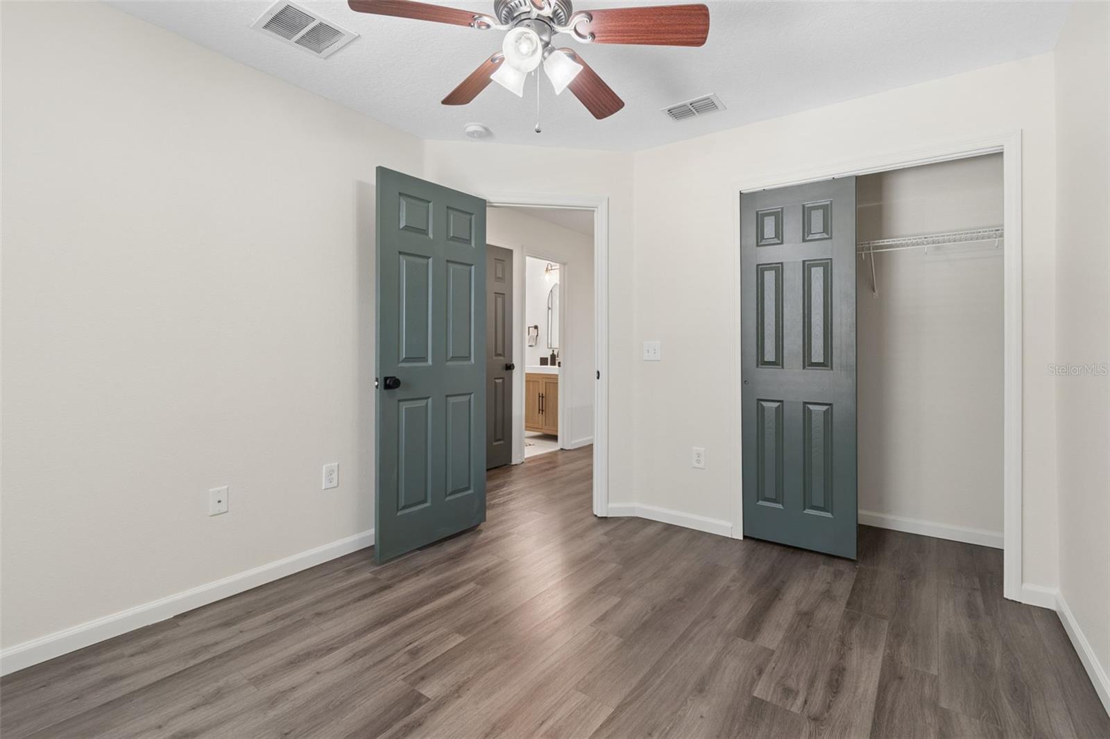 PALMETTO COVE - Residential