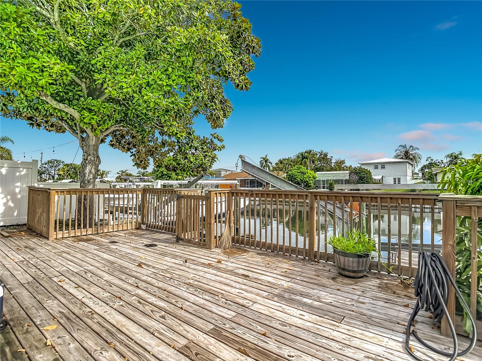 BAY CREST PARK UNIT 21 - Residential