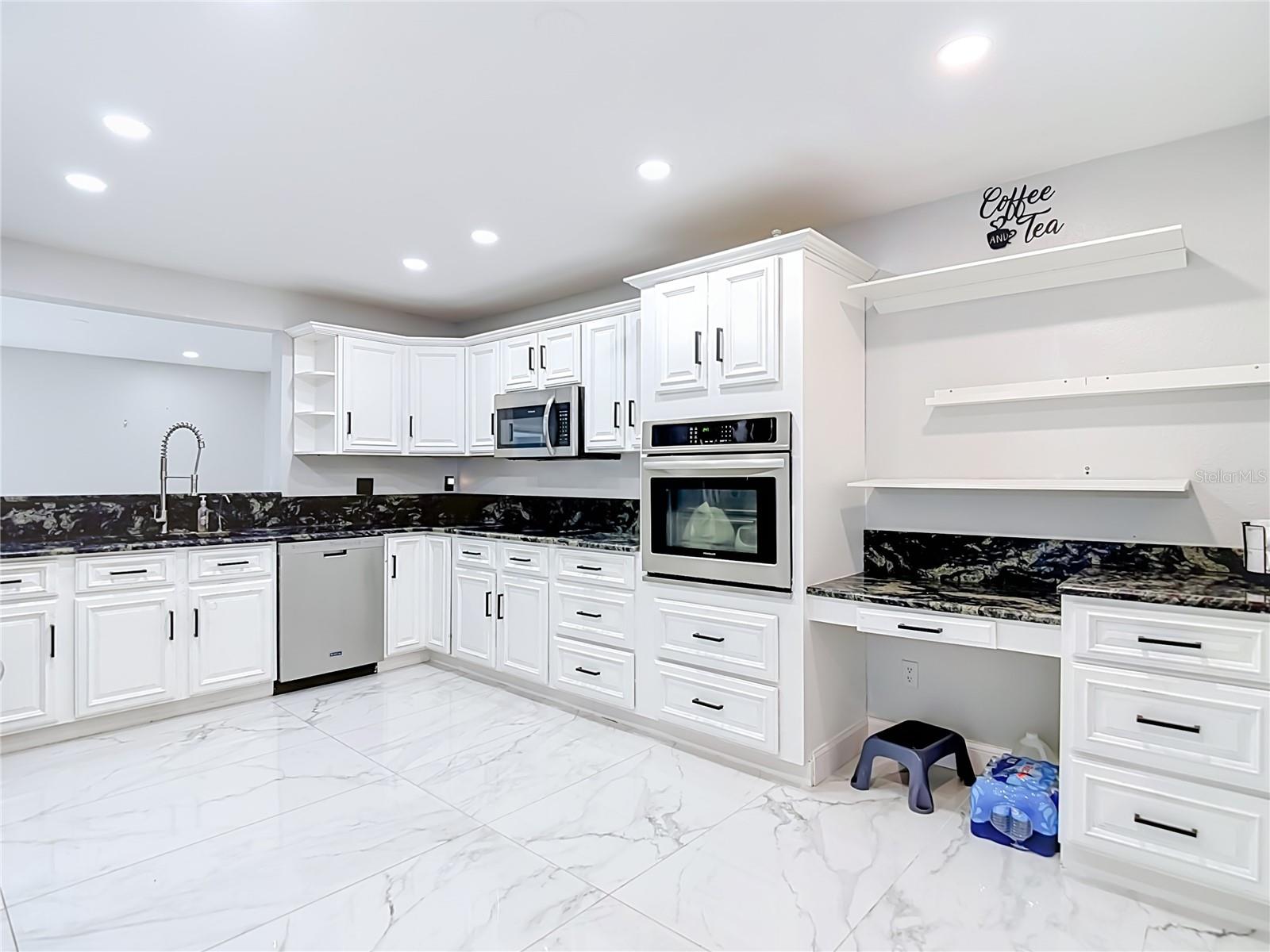 BAY CREST PARK UNIT 21 - Residential