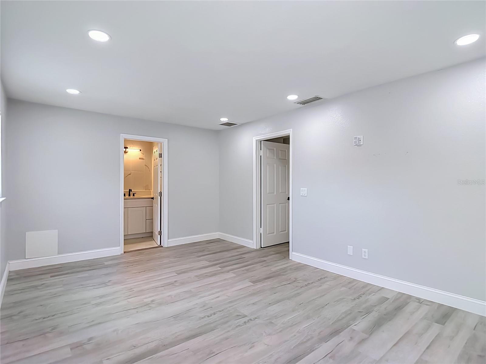 BAY CREST PARK UNIT 21 - Residential