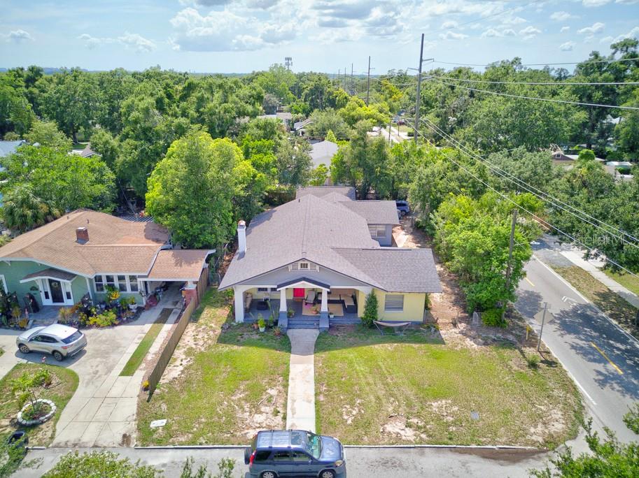 LAKEWOOD MANOR - Residential