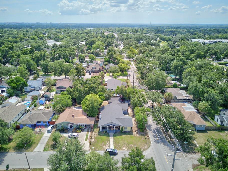 LAKEWOOD MANOR - Residential
