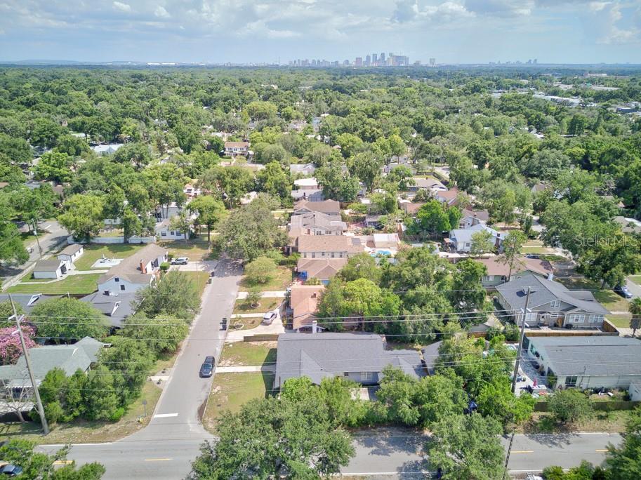 LAKEWOOD MANOR - Residential