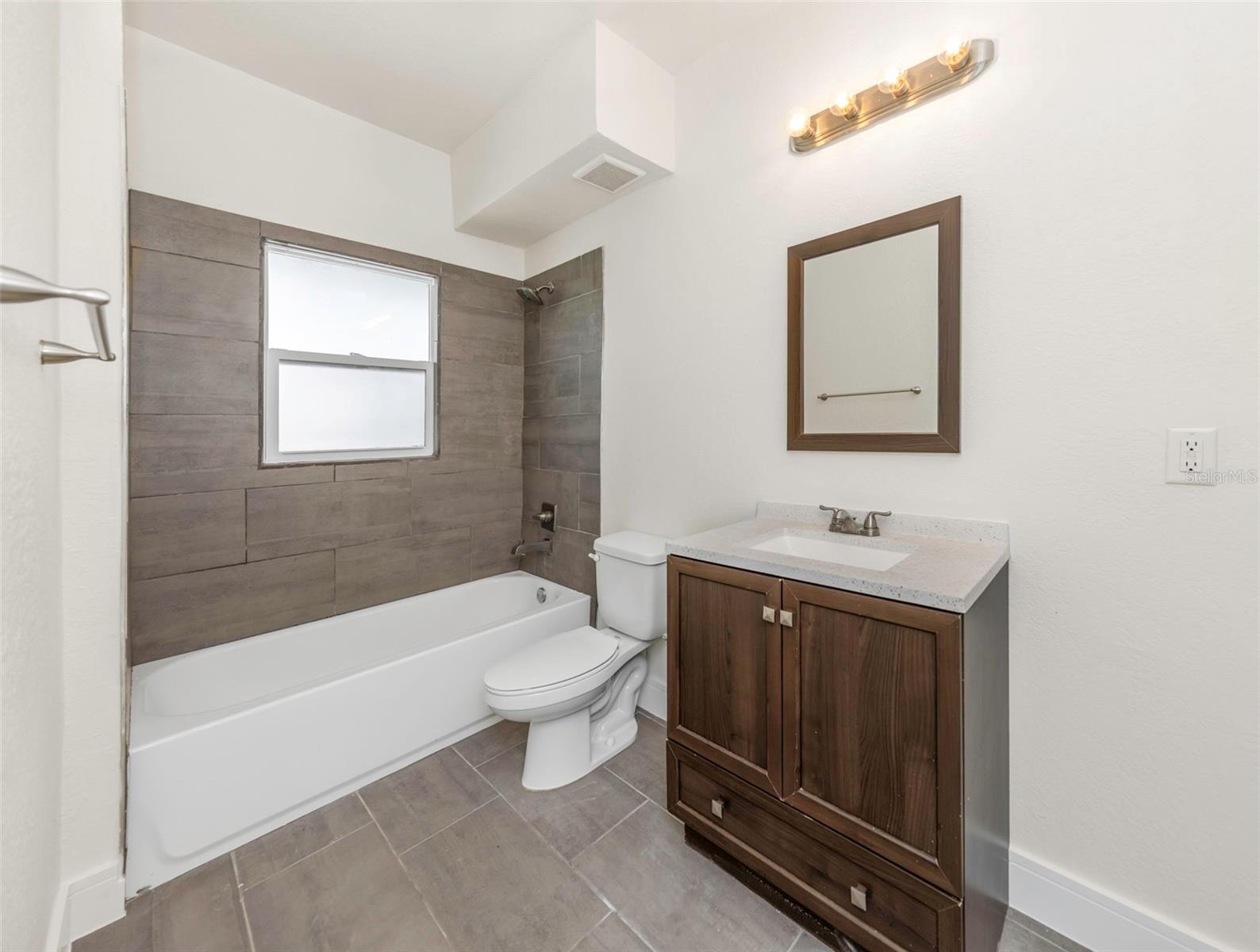 MCDANIEL & SMALLWOODS SUB - Residential Lease