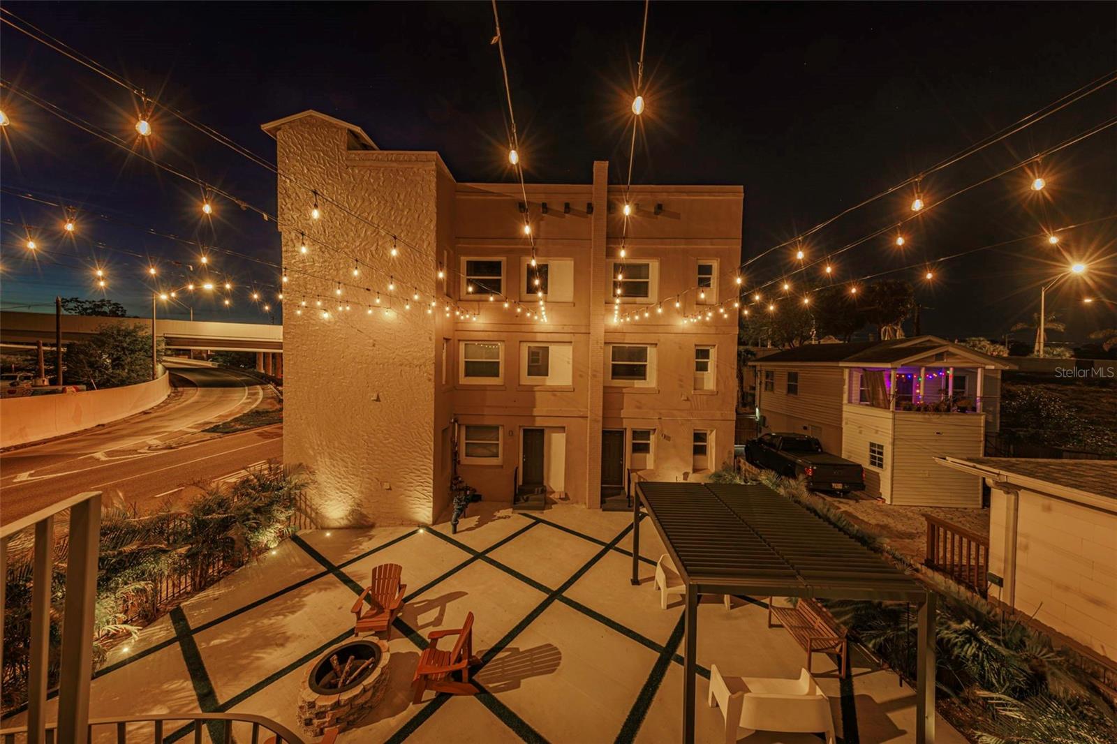 MCDANIEL & SMALLWOODS SUB - Residential Lease