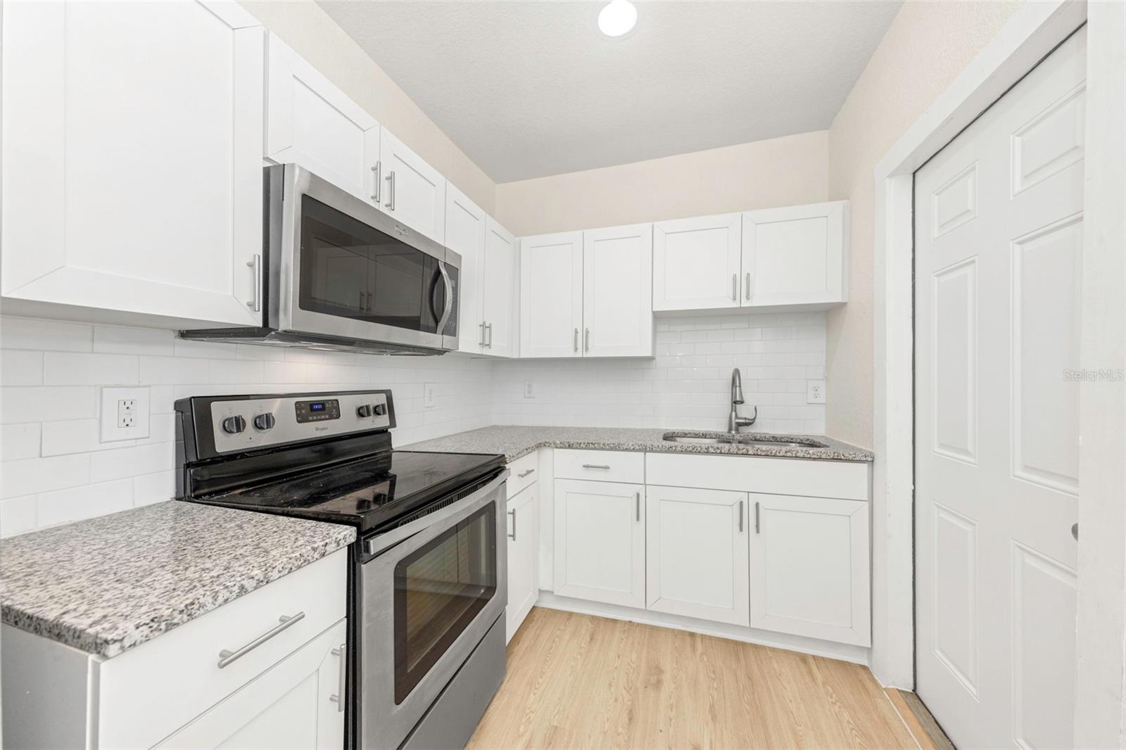 MCDANIEL & SMALLWOODS SUB - Residential Lease