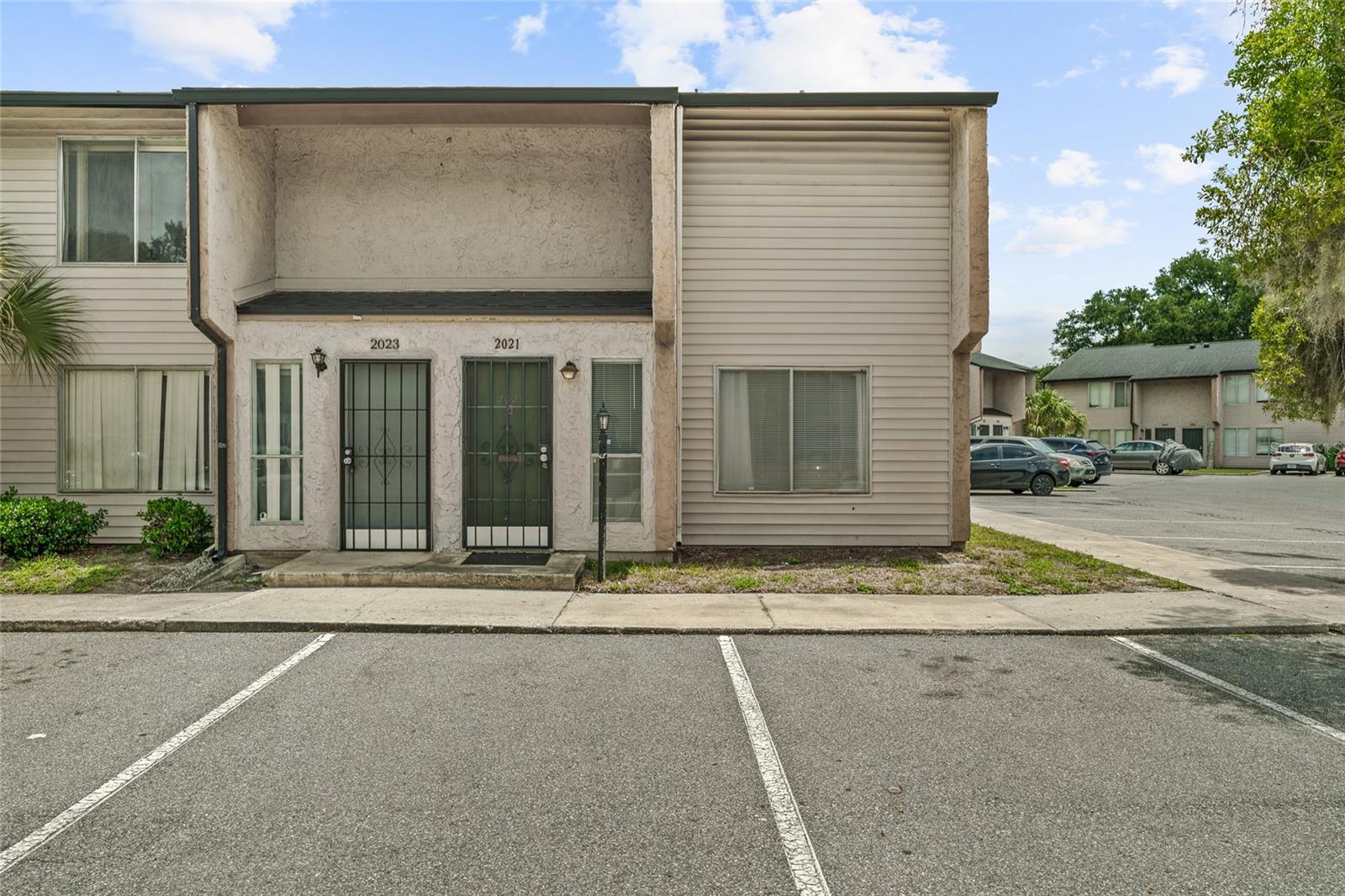 Welcome Home! This beautifull Move-In-Ready 2-bedroom, 1.5-bath end-unit condo offers comfort, convenience, and incredible value that's perfect for first-time homebuyers or investors seeking immediate income potential. Nestled in a prime location just minutes from Downtown Orlando, popular restaurants, shopping, and dog parks, this property checks all the boxes! The main level boasts an open and bright layout for your kitchen and living areas with a convenient half bath. Upstairs, the two bedrooms are connected by a jack-and-jill style bathroom with the primary suite offering generous closet space and a private balcony. Whether you're relaxing at home or entertaining guests, you'll appreciate the comfortable living spaces and low-maintenance lifestyle this community provides. Lyme Bay community features tennis courts, a swimming pool, and a clubhouse all you need for a family gathering! This home is conveniently located to Downtown Orlando, the Orlando International Airport, and all your favorite theme parks. With easy access to I-4 and the Florida Turnpike and Millennium Mall.
 Schedule your private showing today!