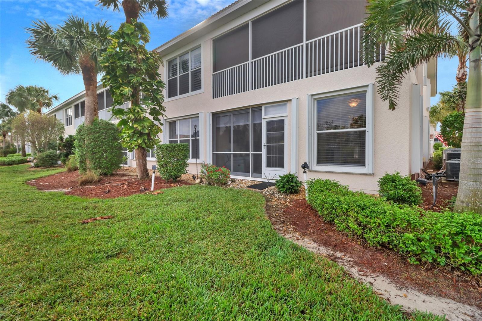 SABAL POINTE/MAJESTIC PALMS PH - Residential