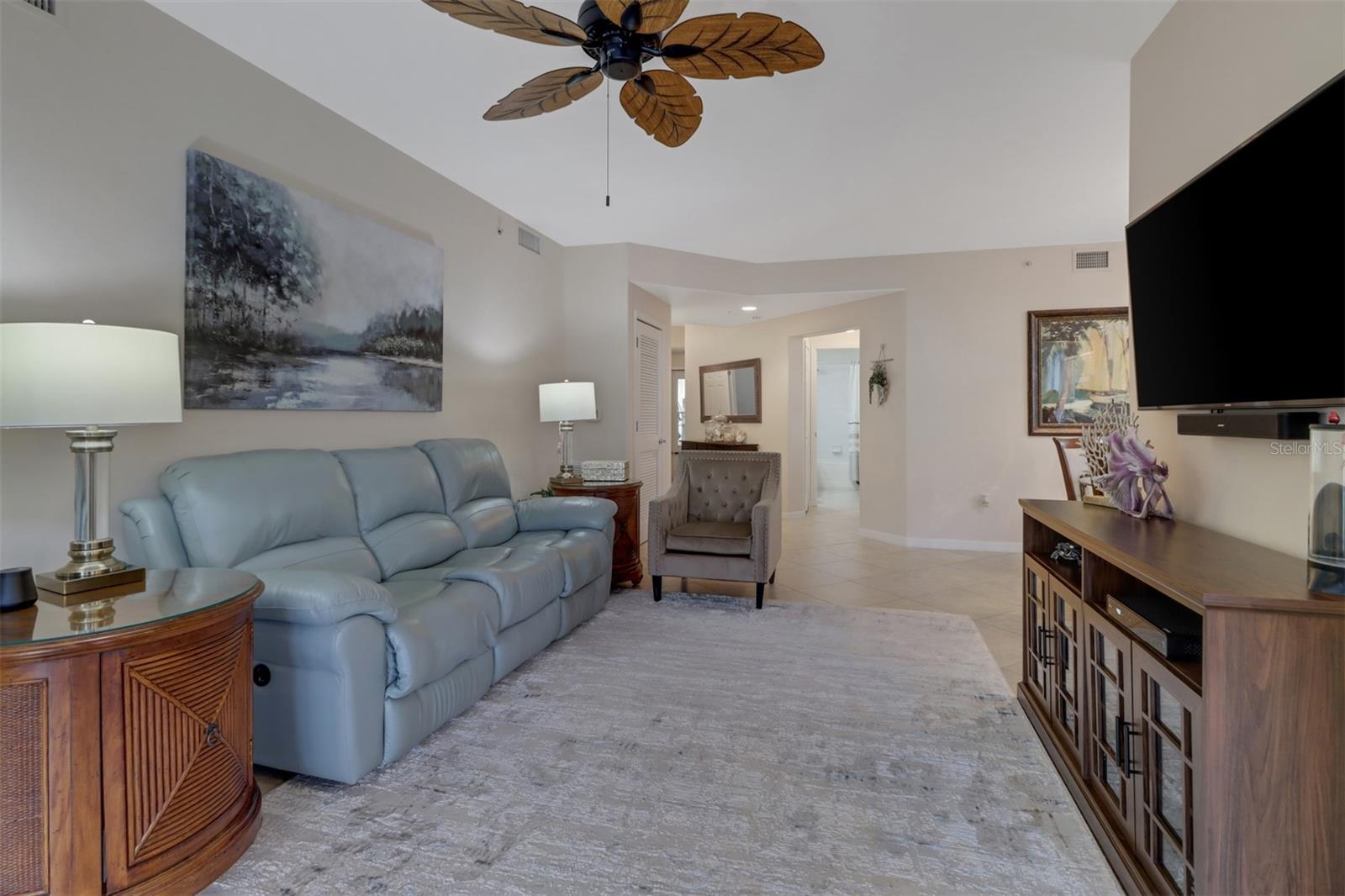 SABAL POINTE/MAJESTIC PALMS PH - Residential