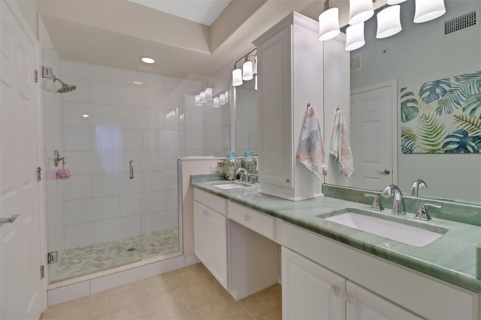 SABAL POINTE/MAJESTIC PALMS PH - Residential