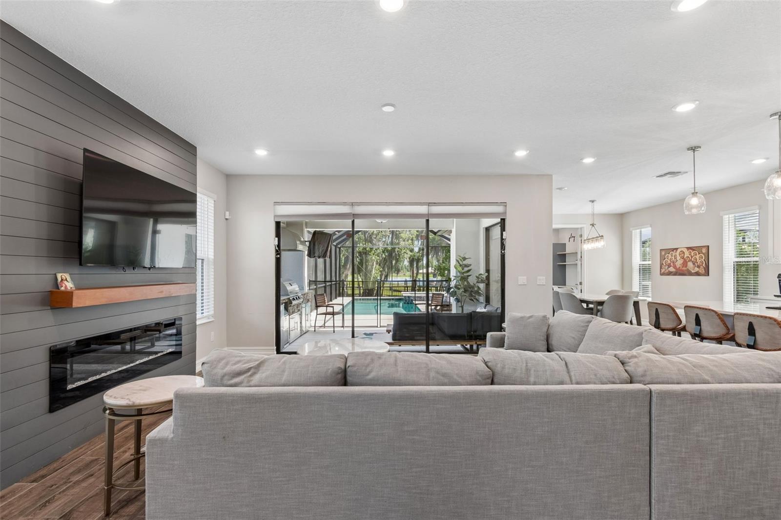 LAKE MARY LOU NORTH - Residential