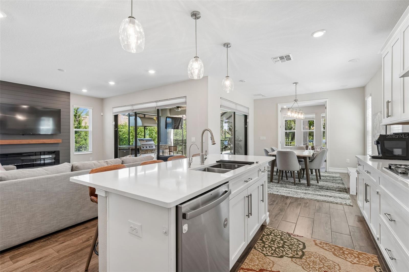 LAKE MARY LOU NORTH - Residential
