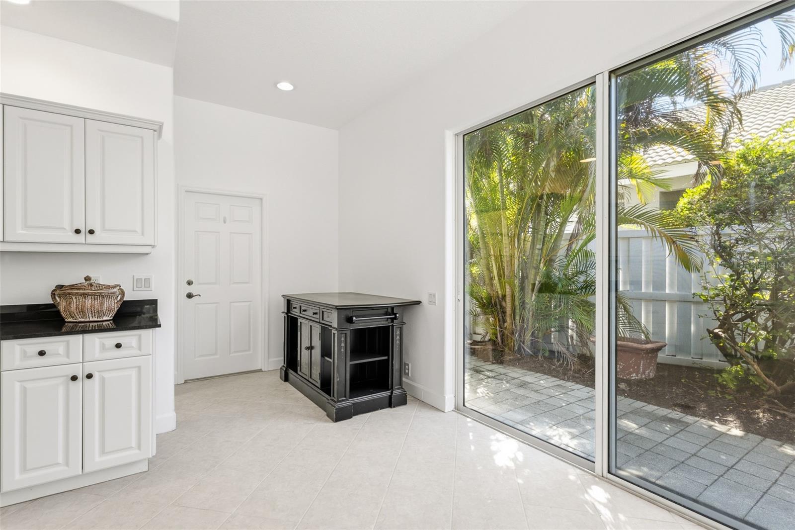 ROSEDALE 11 - Residential