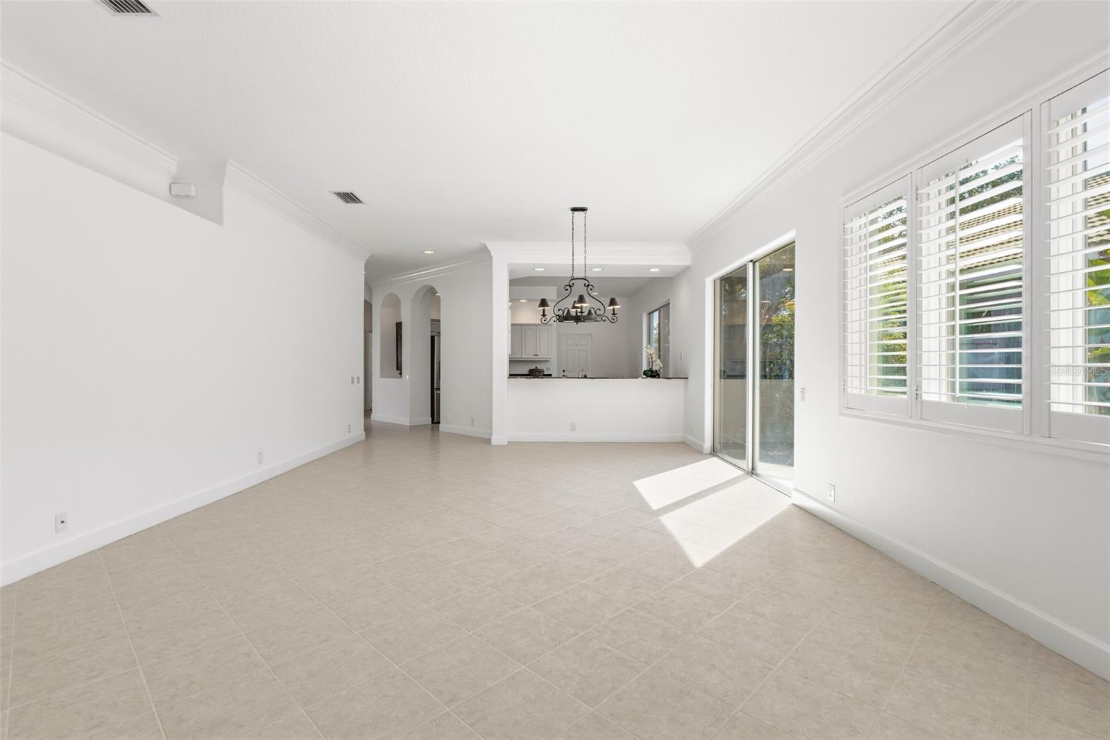 ROSEDALE 11 - Residential