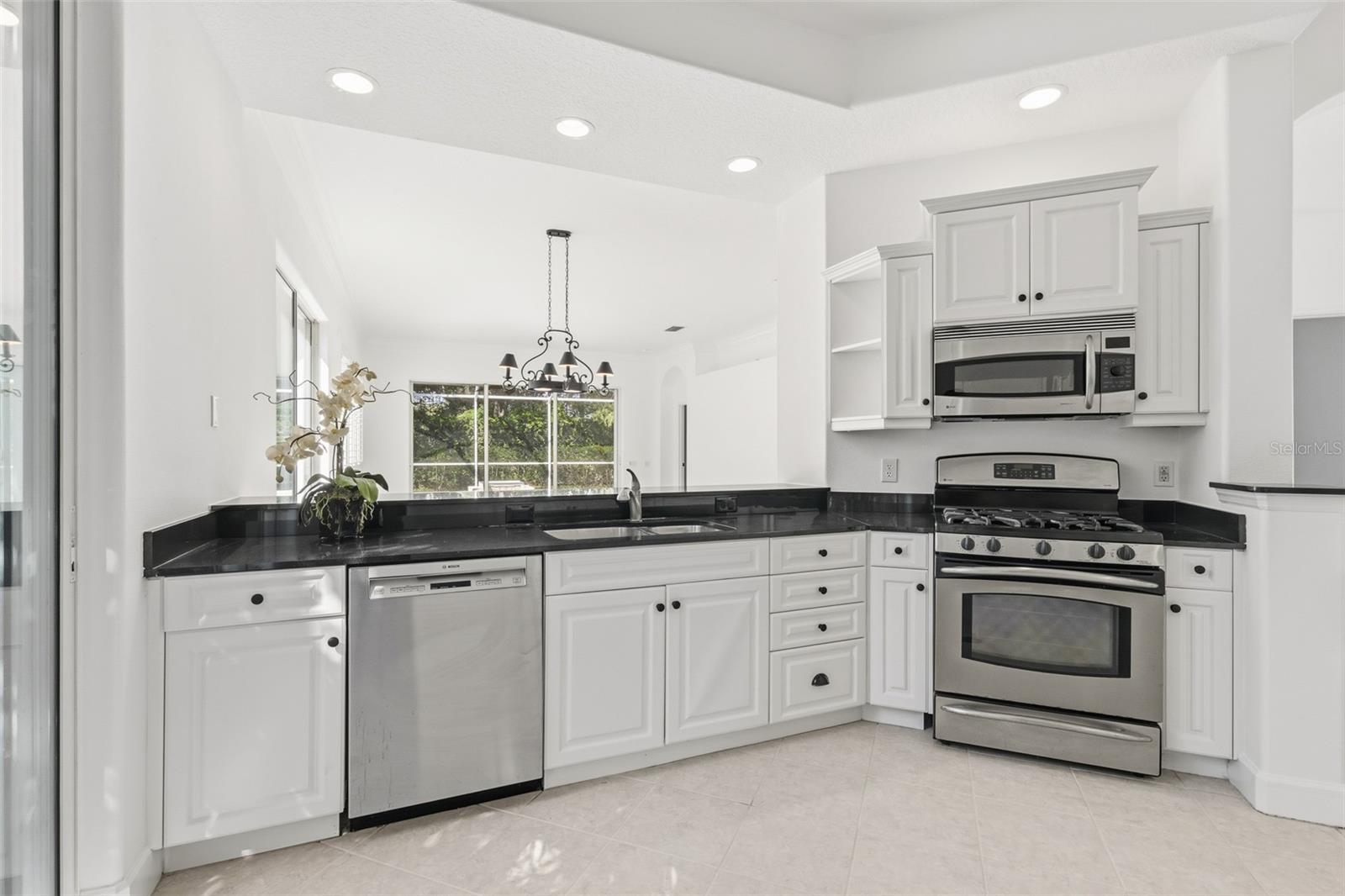 ROSEDALE 11 - Residential