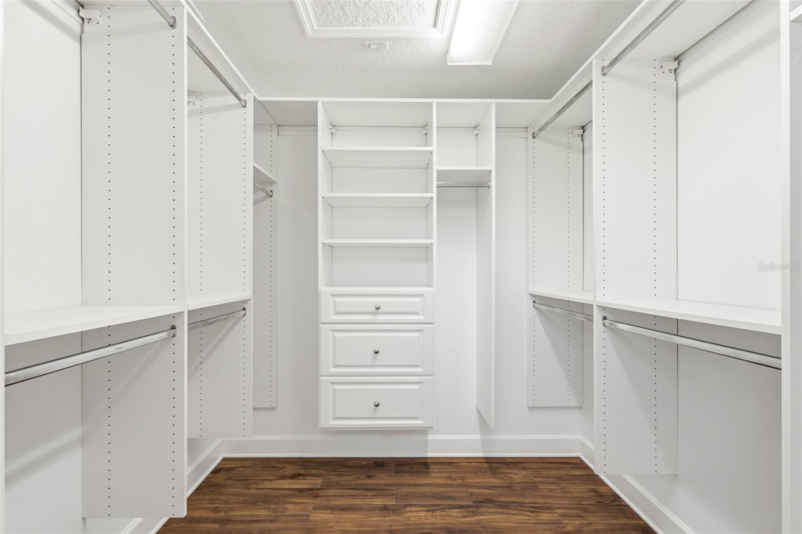 ROSEDALE 11 - Residential