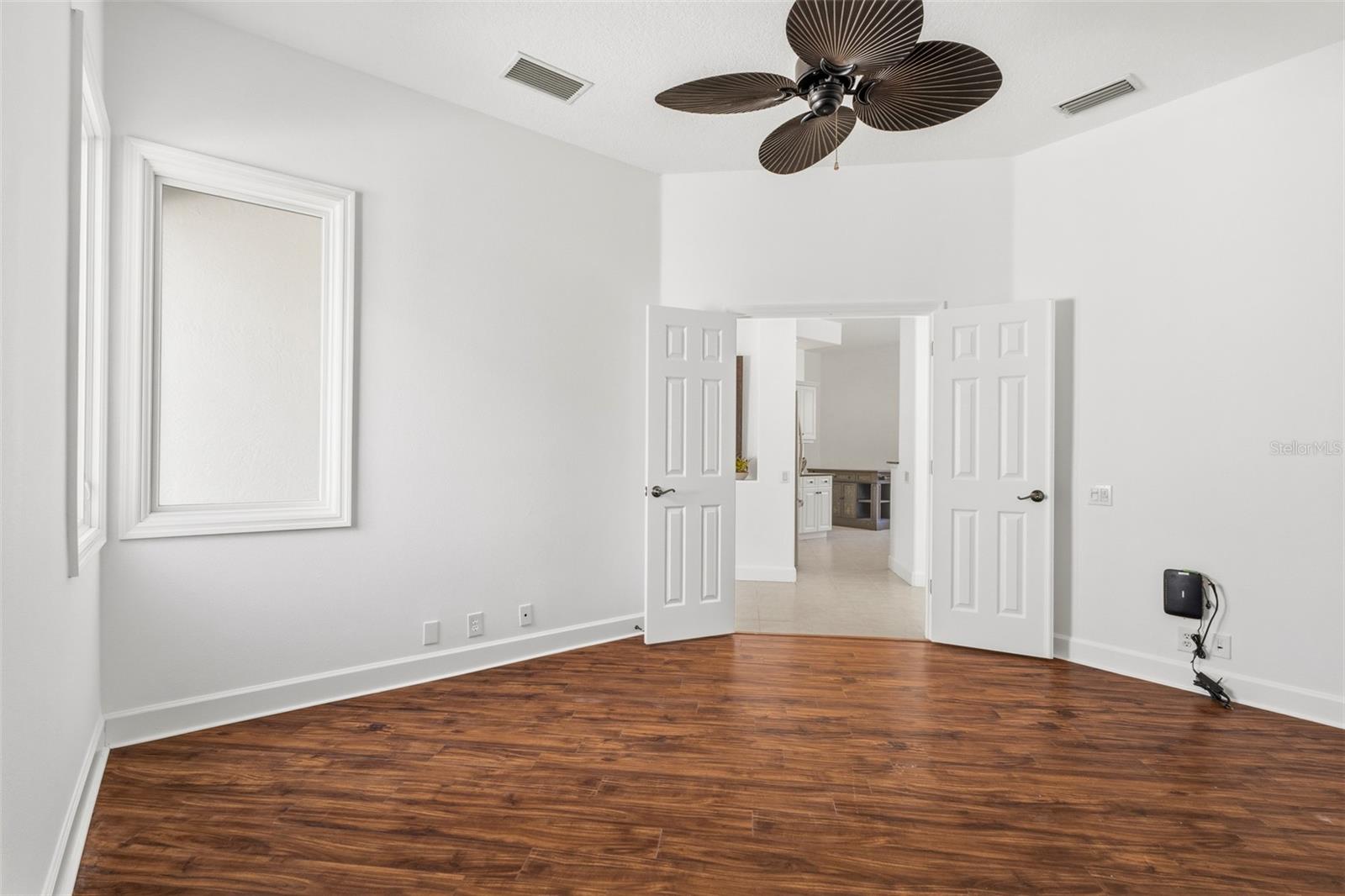 ROSEDALE 11 - Residential