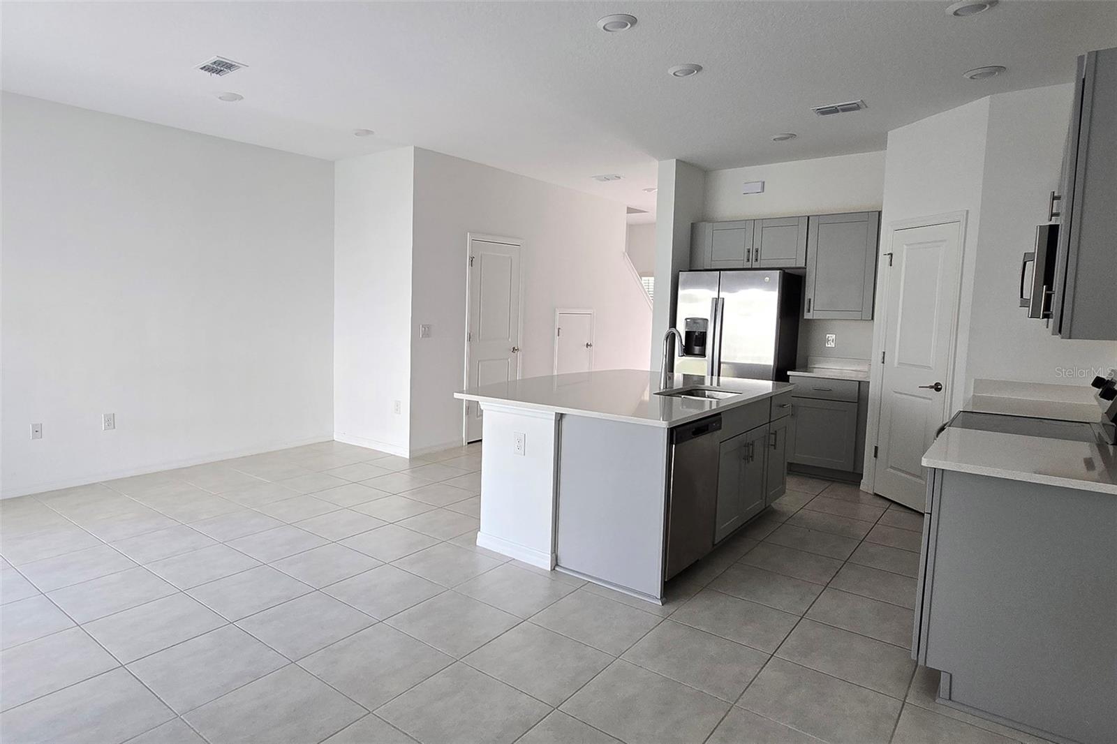 BELLA VITA PH 3 - Residential Lease