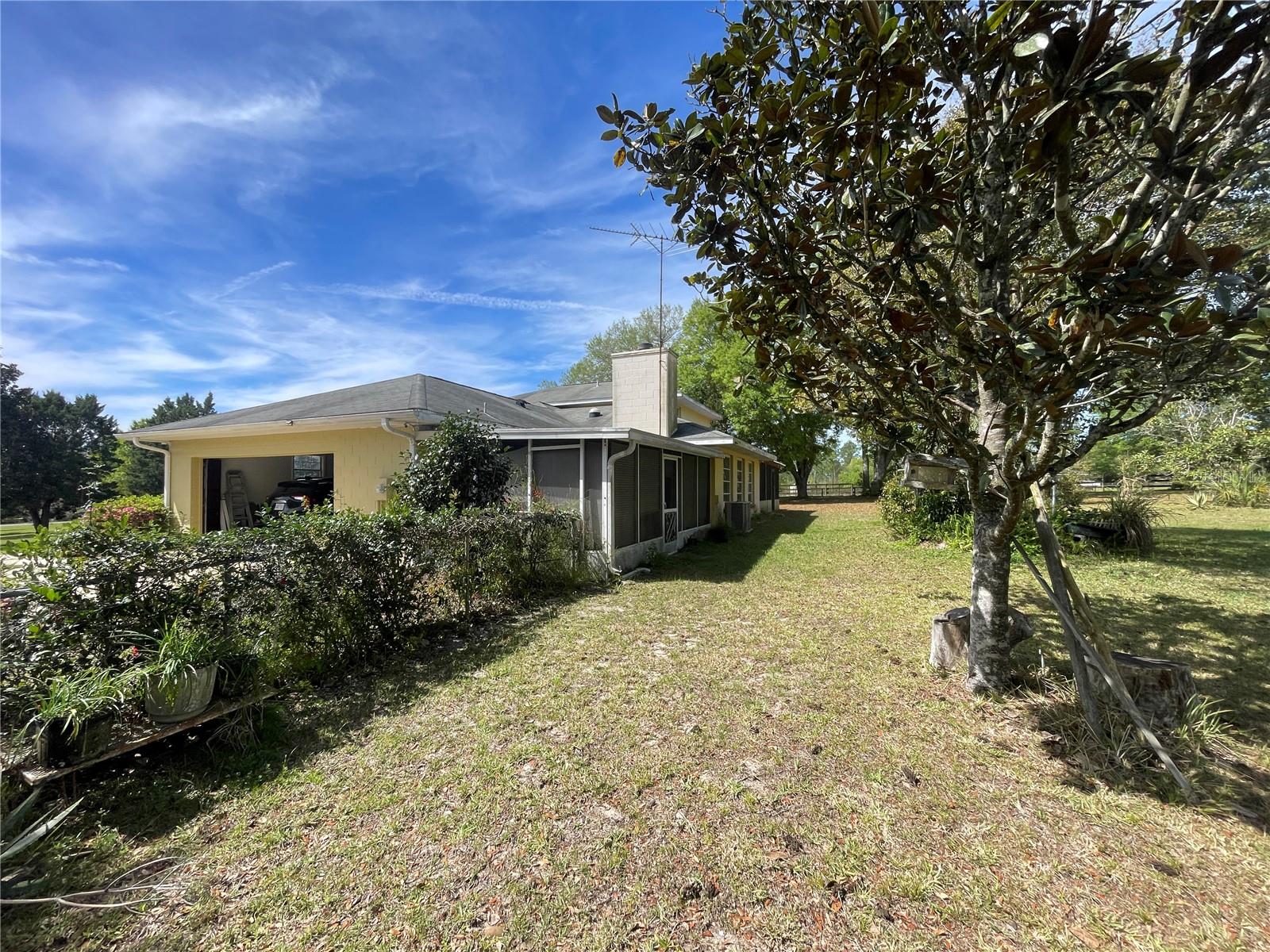KING GROVE - Residential