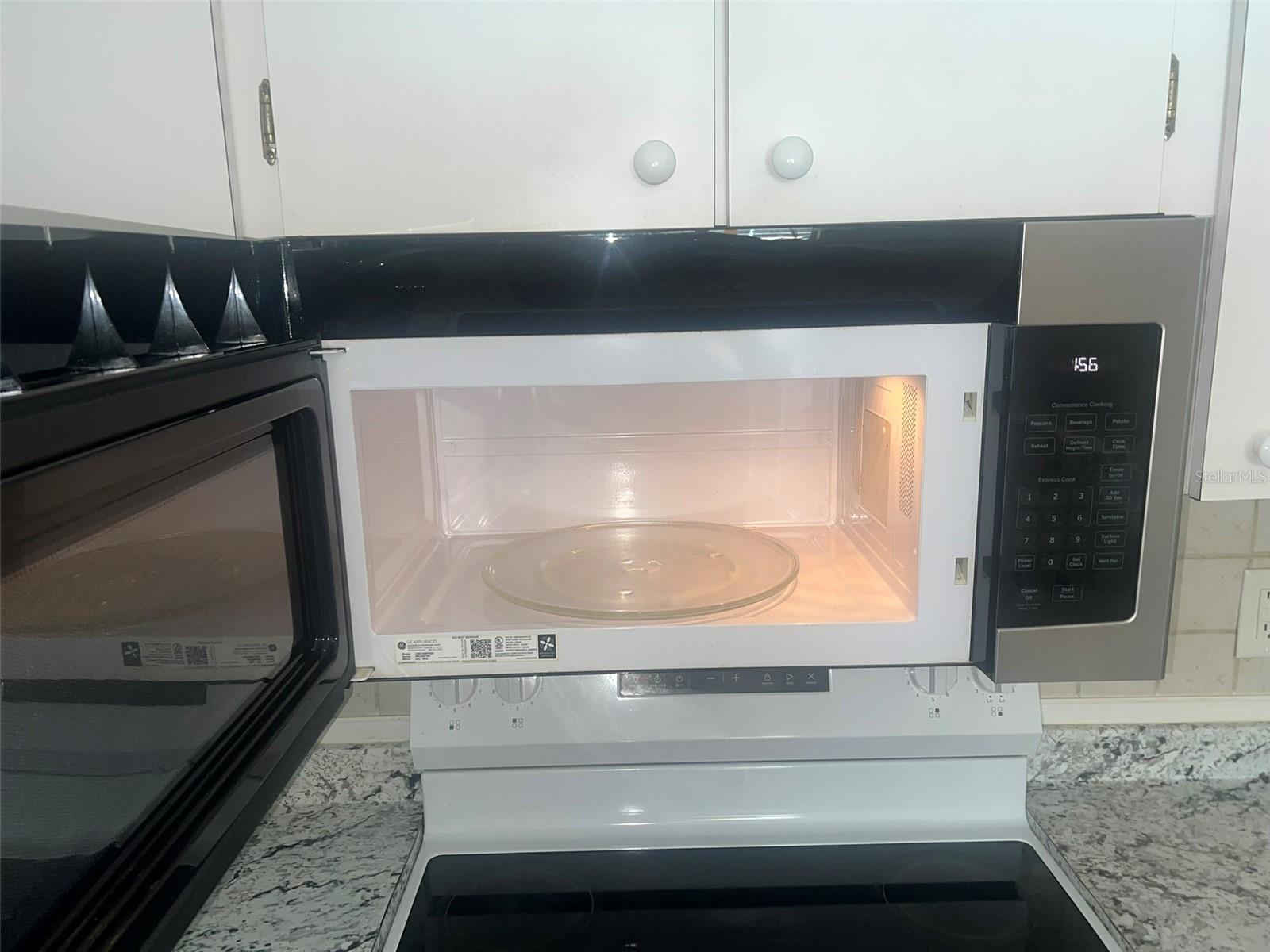 COUNTRY VILLAGE UNIT 1 - Residential Lease