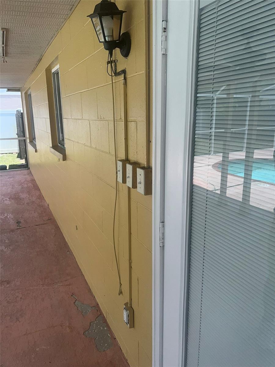 COUNTRY VILLAGE UNIT 1 - Residential Lease