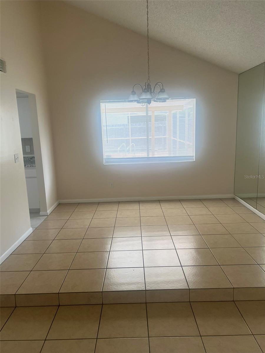 COUNTRY VILLAGE UNIT 1 - Residential Lease