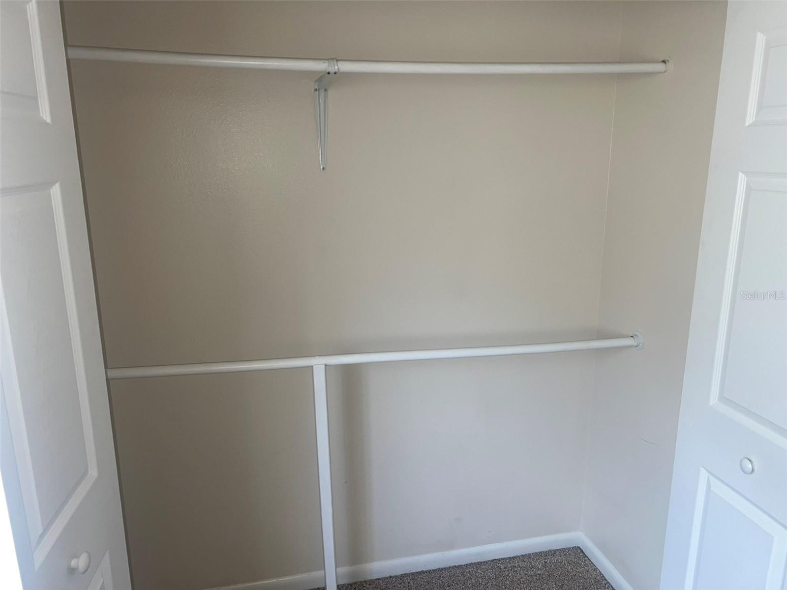 COUNTRY VILLAGE UNIT 1 - Residential Lease