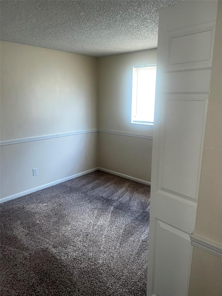 COUNTRY VILLAGE UNIT 1 - Residential Lease