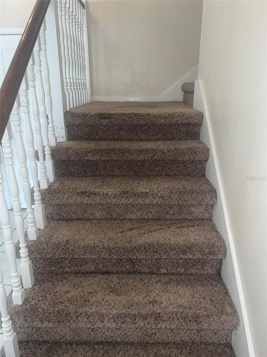 COUNTRY VILLAGE UNIT 1 - Residential Lease