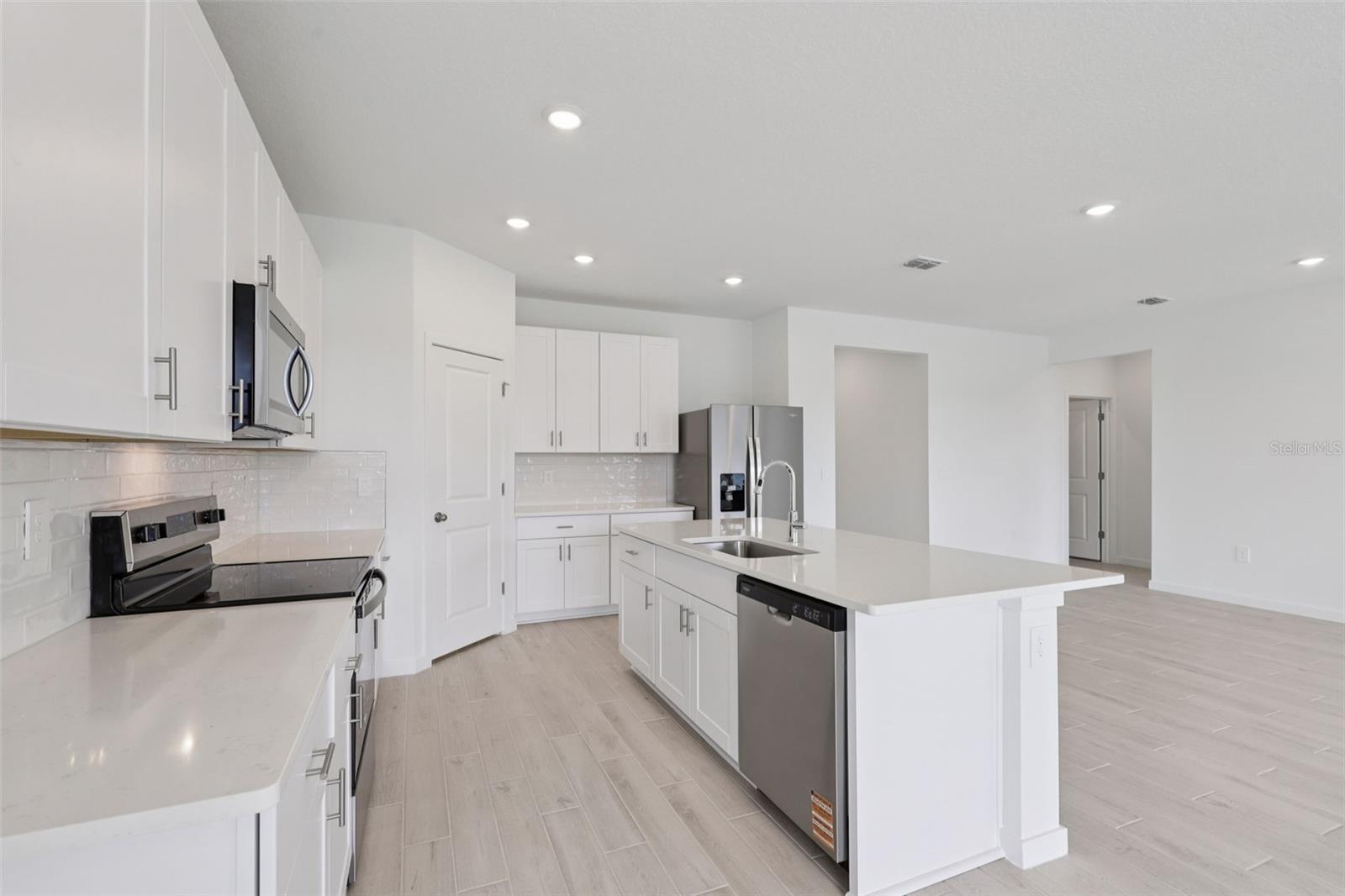 FLAGLER VILLAGE - Residential