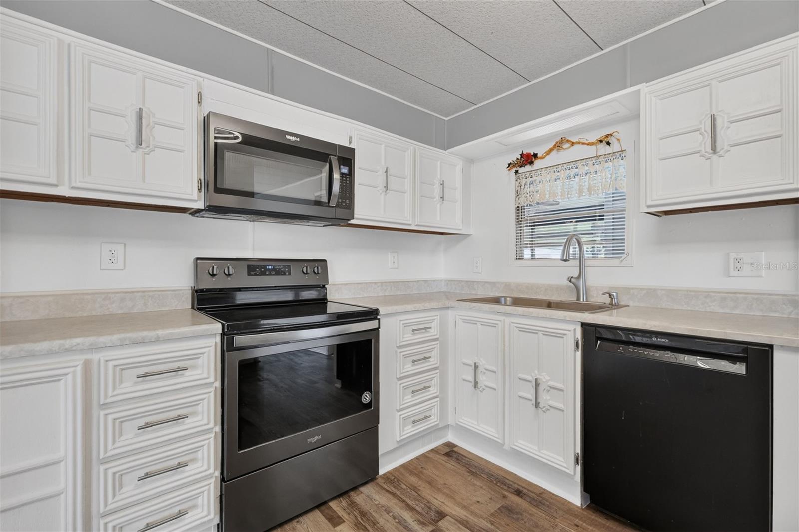 WESTERN SHORES 2ND ADD - Residential