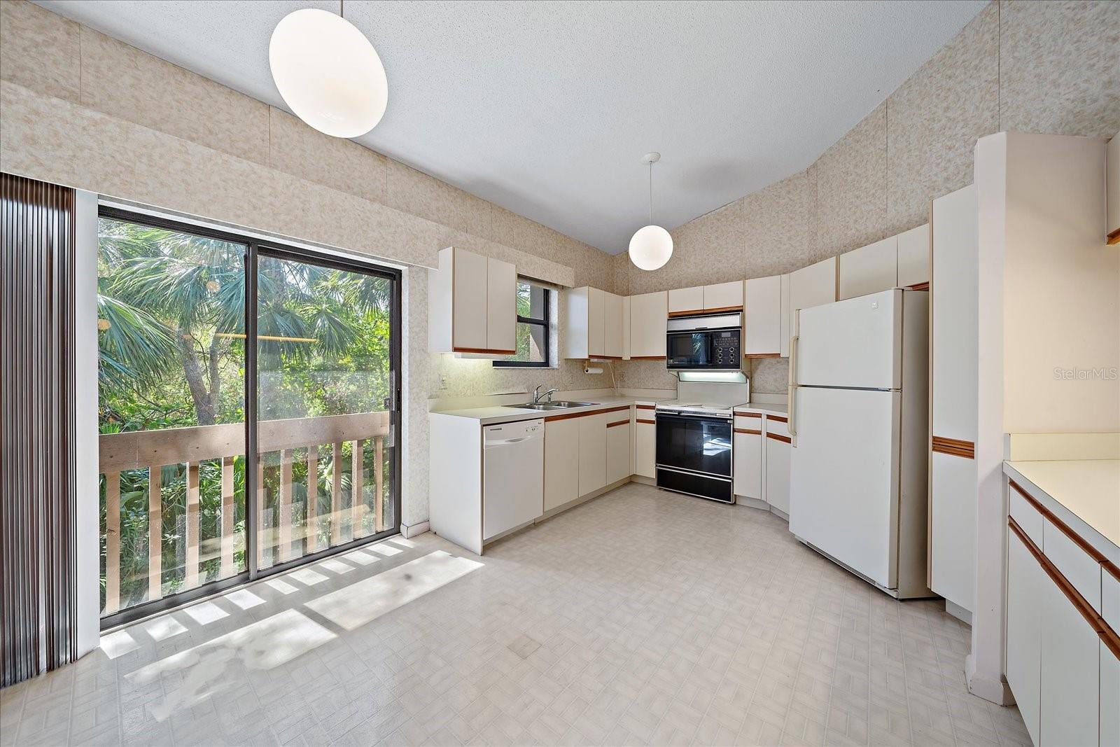 LANDINGS SOUTH V, THE LANDINGS - Residential
