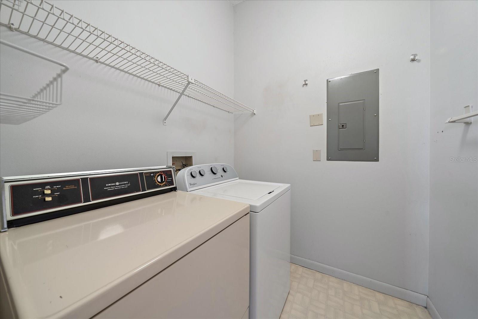 LANDINGS SOUTH V, THE LANDINGS - Residential