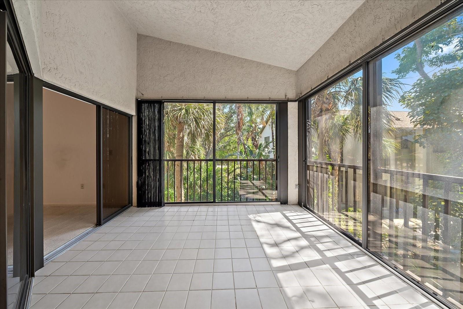 LANDINGS SOUTH V, THE LANDINGS - Residential