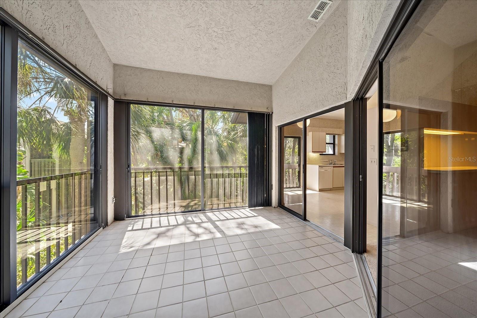 LANDINGS SOUTH V, THE LANDINGS - Residential