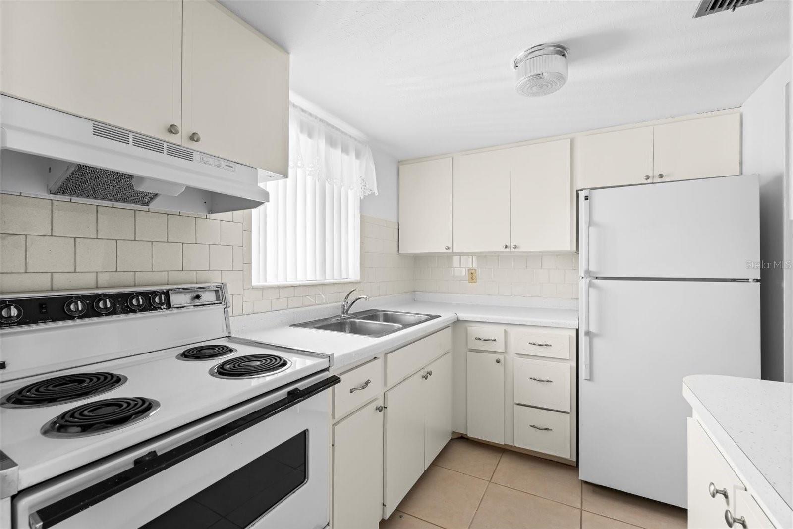 BAYSHORE GARDENS - Residential