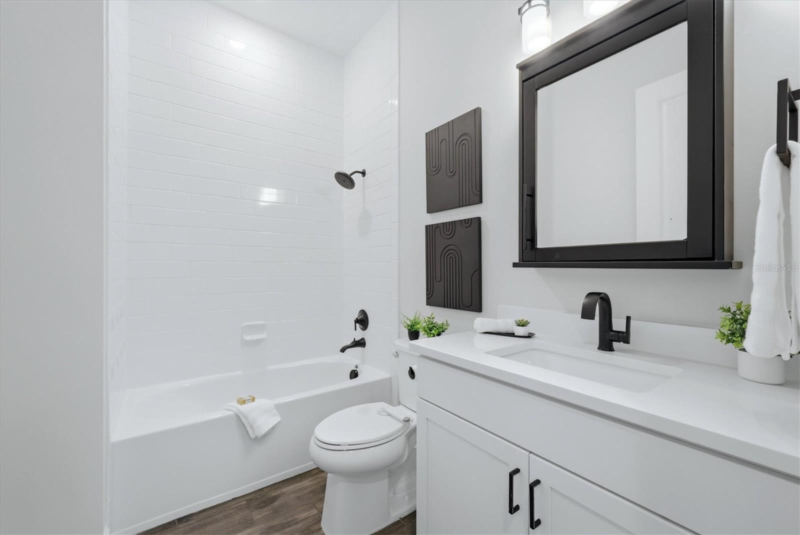 SHOREVIEW - Residential