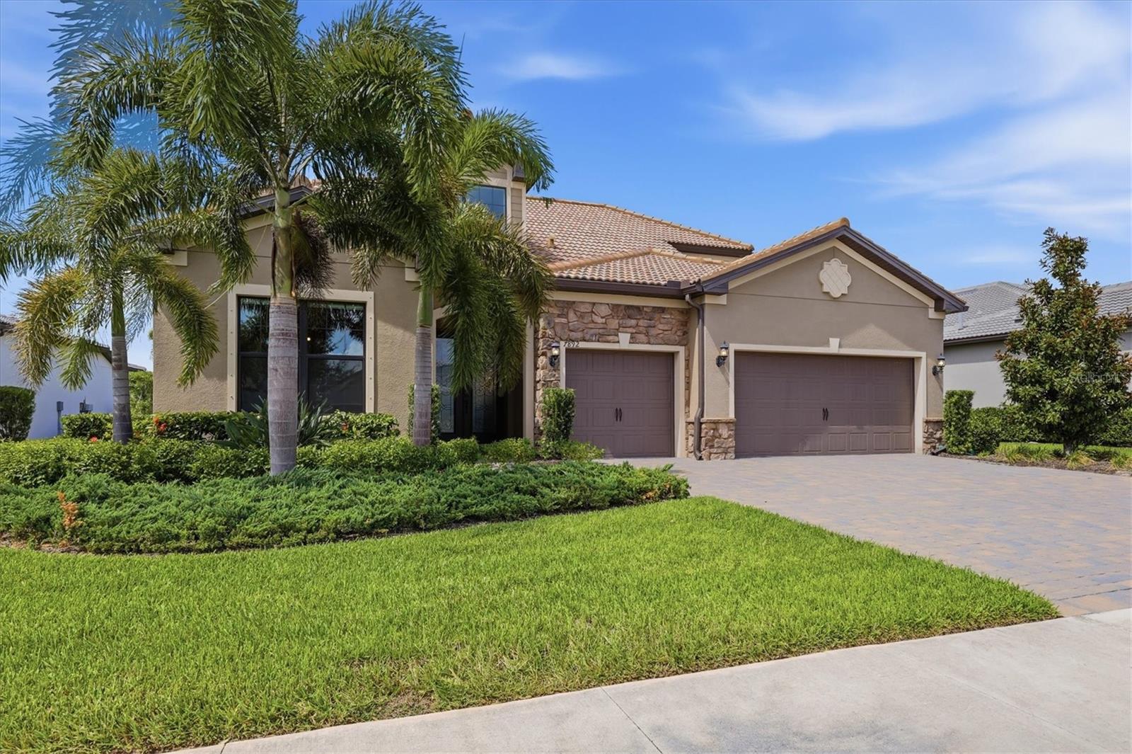 SHOREVIEW - Residential