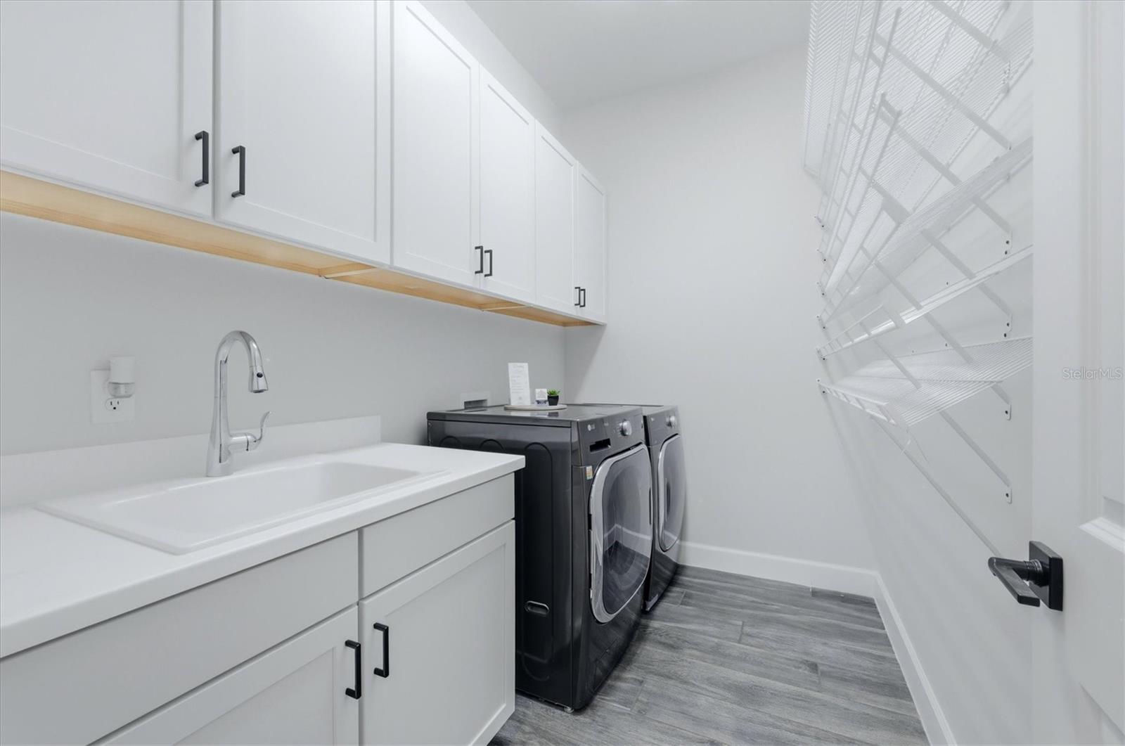 SHOREVIEW - Residential