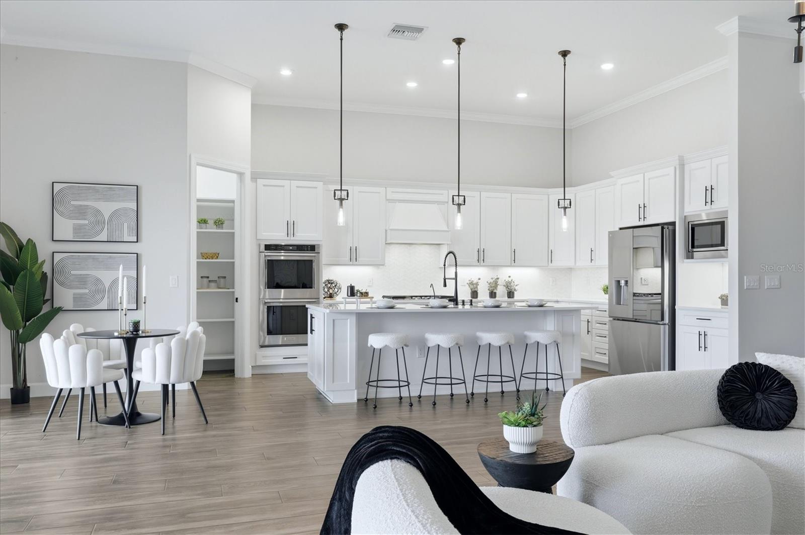 SHOREVIEW - Residential