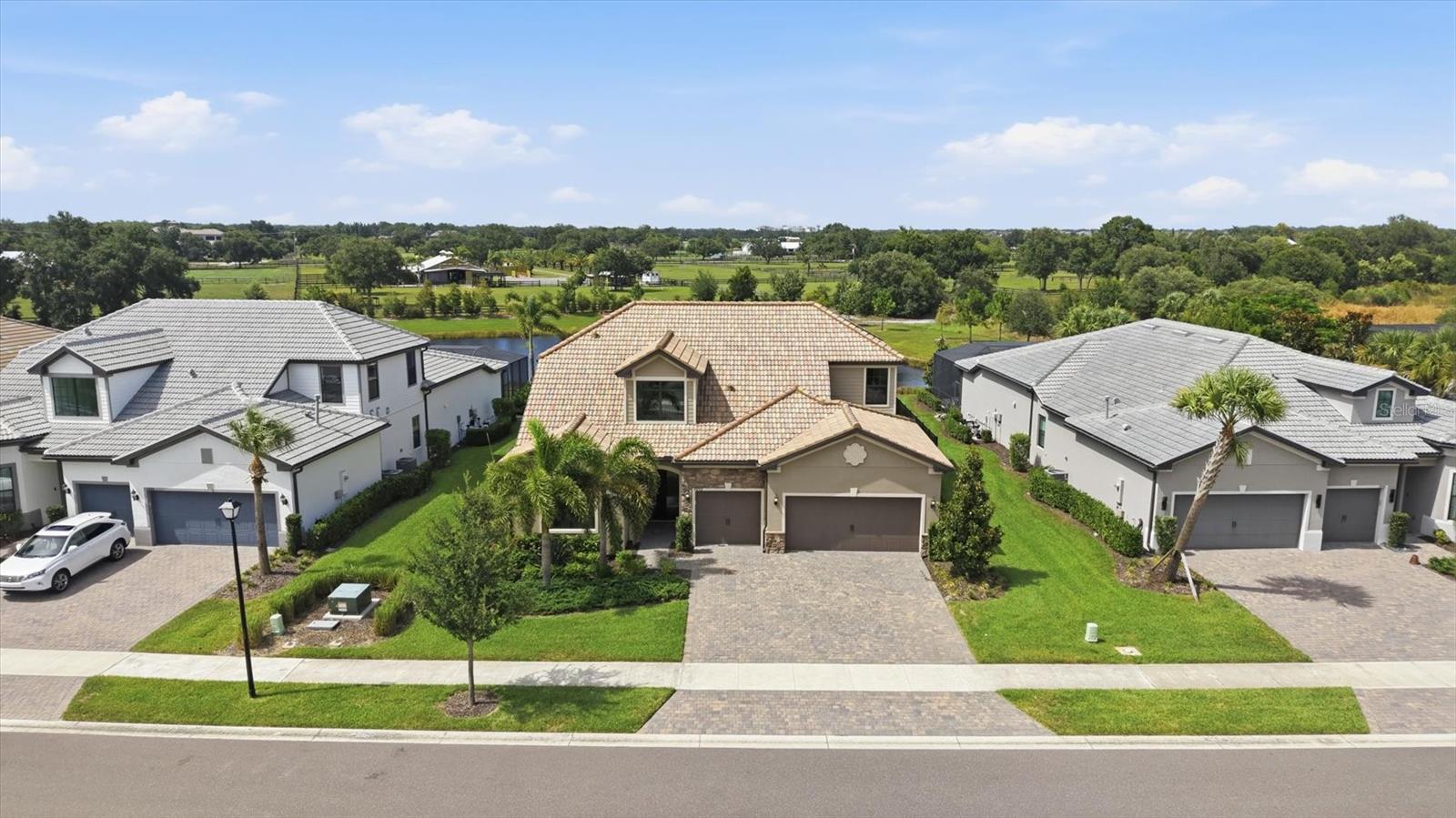 SHOREVIEW - Residential