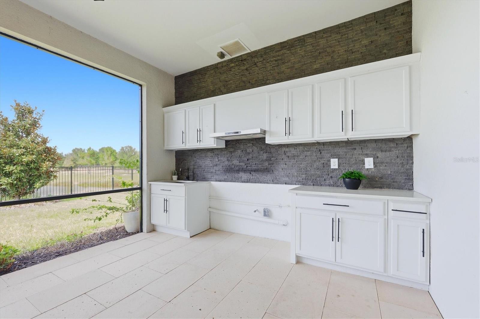 SHOREVIEW - Residential