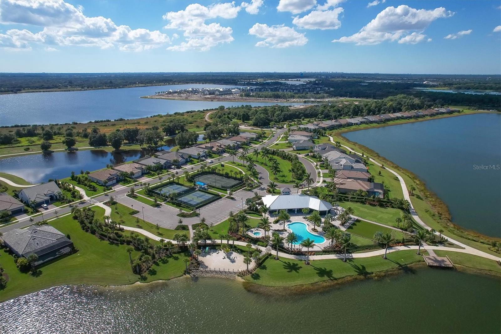 SHOREVIEW - Residential