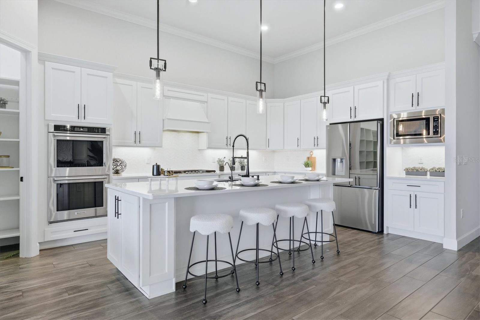 SHOREVIEW - Residential