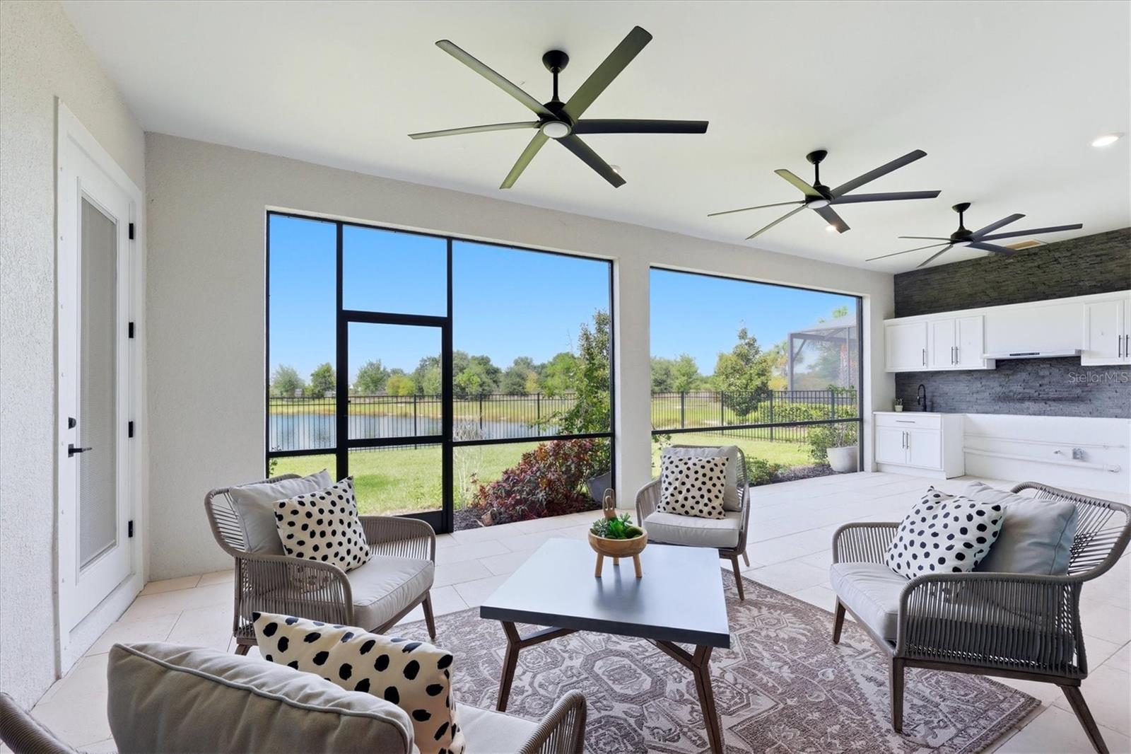 SHOREVIEW - Residential